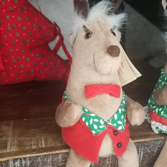 Vintage The Reindeer People Plush Set-Vixen&Victoria-Shelf/Mantle Sitters-9in. - Picture 3 of 7